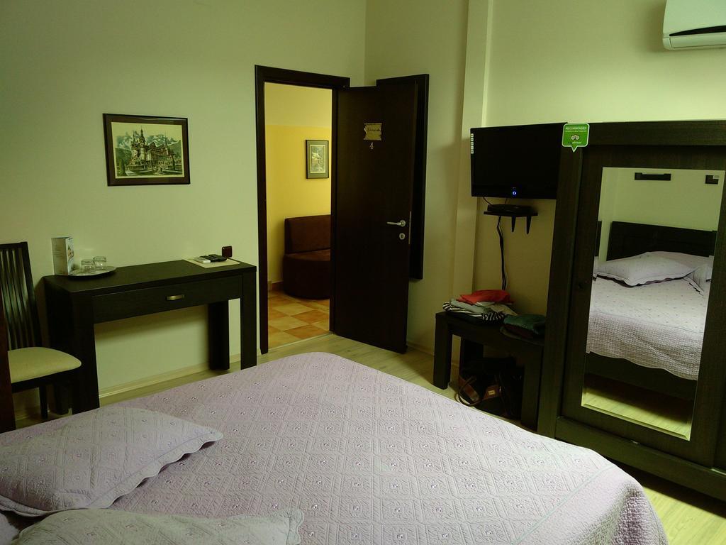 Rami House Central Double Rooms Braşov Chambre photo