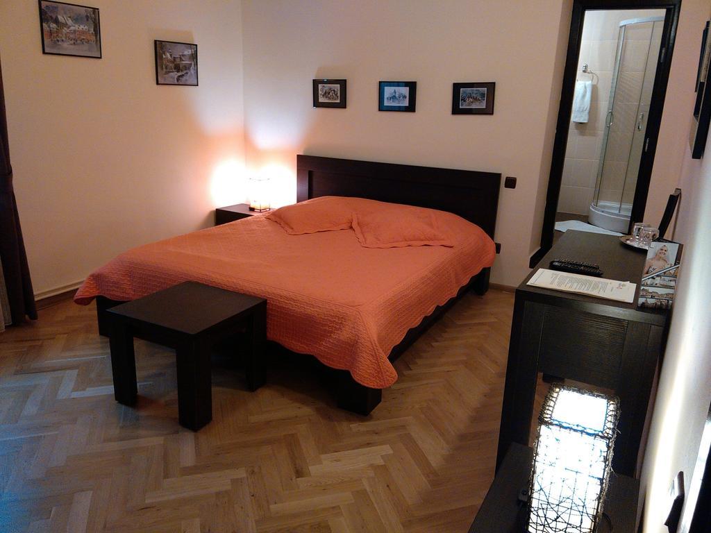 Rami House Central Double Rooms Braşov Chambre photo